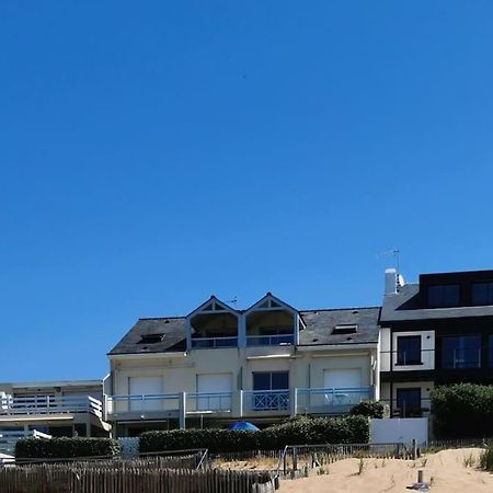 Sur La Plage De Bonne Source Les Pieds Dans L'Eau Pornichet Exterior foto